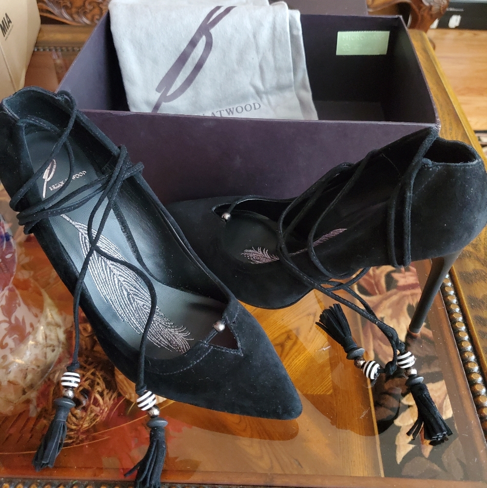 Brian Atwood Tie up heels size 8